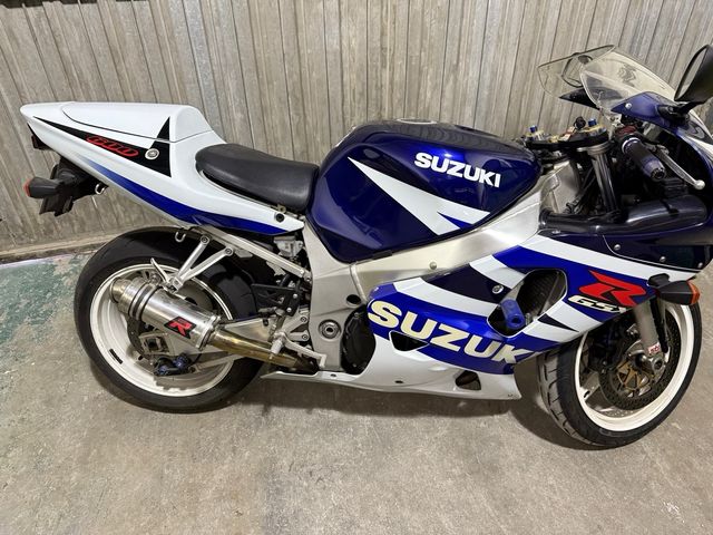 Suzuki gsxr 600