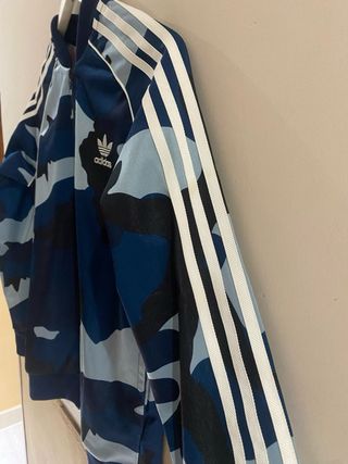 Chaqueta Bomber Adidas.