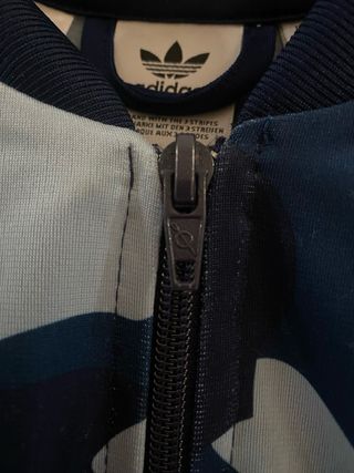 Chaqueta Bomber Adidas.