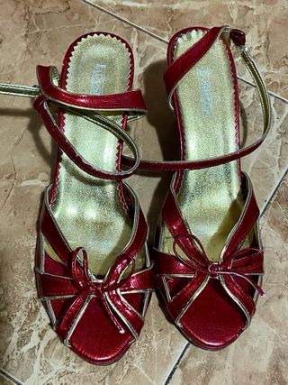 ZAPATOS 38 CHAROL PIN UP FIESTA ROJO ORO VINTAGE 