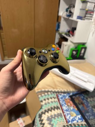 Mando Xbox 360 dorado