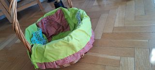 Cesta regalo bebé recién nacido o costura y punto