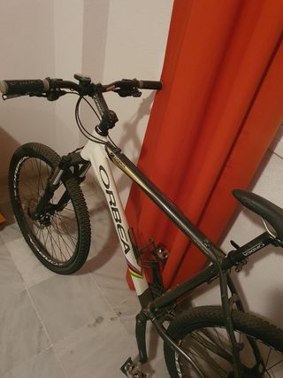 ORBEA ALIMINIO COLORES CAMPEONATO MUNDIAL. Talla L