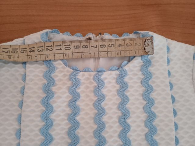 Vestido de niña de 4 a 5 años