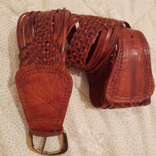 Cintura in pelle intrecciata