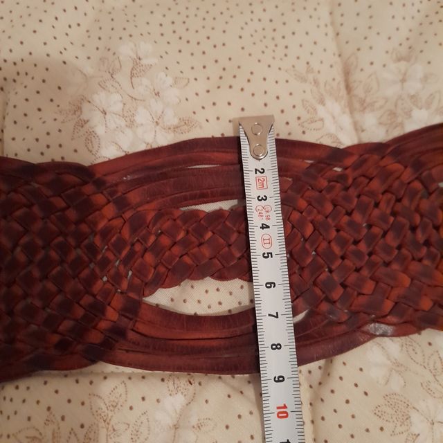 Cintura in pelle intrecciata