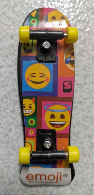 2 Finger Skate