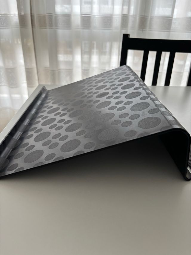 Soporte ordenador ikea