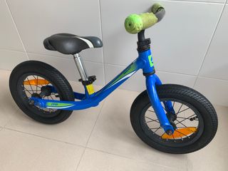 Bicicleta sin pedales GIANT PRE