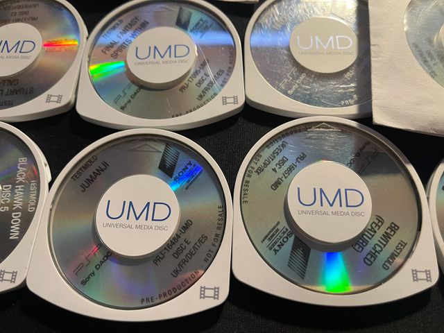 Lote 41 películas UMD / PSP TESTMOLD