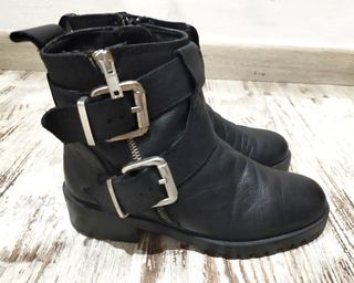 Botines piel Zara.