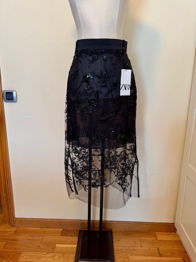 Falda tul con lentejuelas Zara
