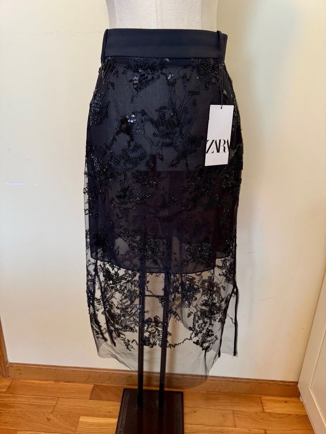Falda tul con lentejuelas Zara