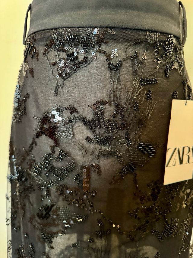 Falda tul con lentejuelas Zara