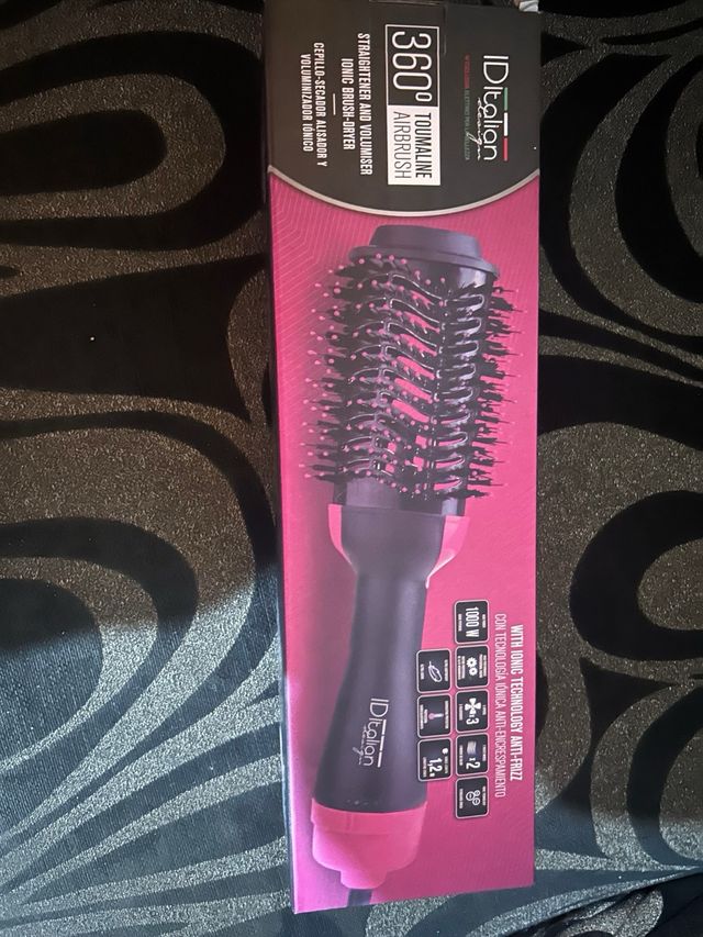 Cepillo secador y alisador