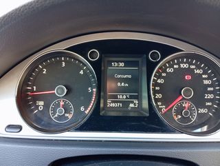 Volkswagen Passat 2011
