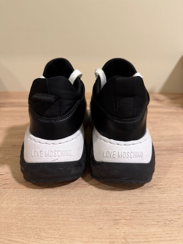 Zapatillas Love Moschino
