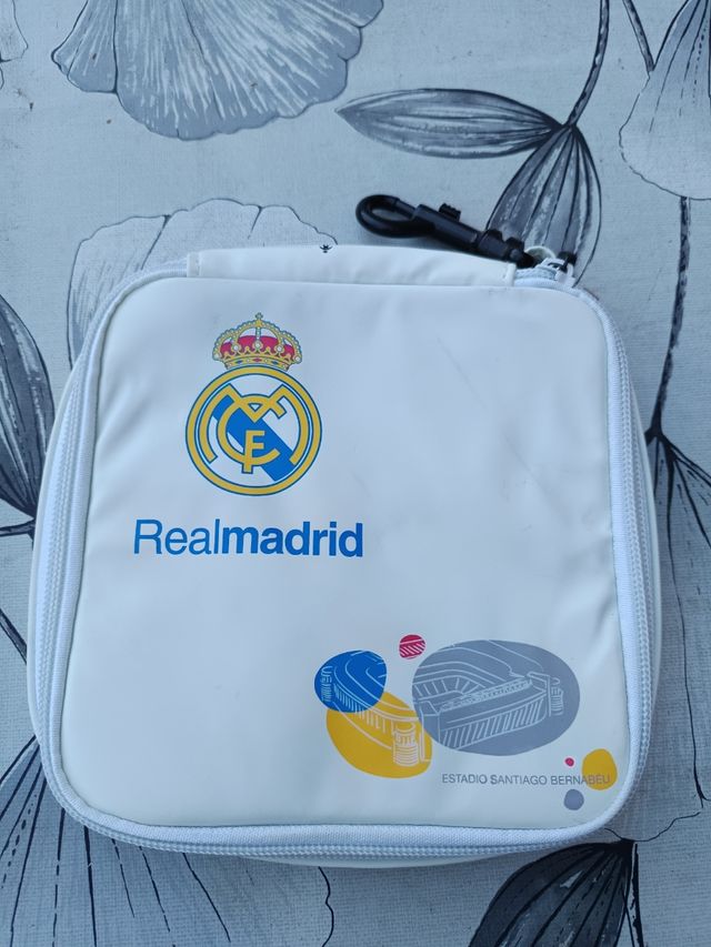 Estuche Real Madrid blanco