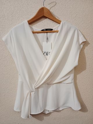 Blusa nueva Zara 