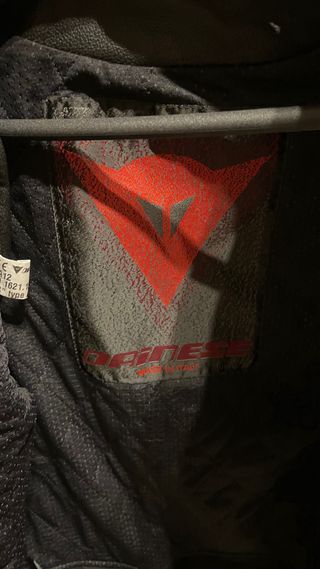 Cazadora piel dainese tatoo