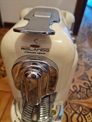 Macchina a capsule per caffè tè e tisa