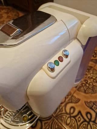 Macchina a capsule per caffè tè e tisa