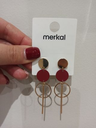 Pendientes granates y dorado largos