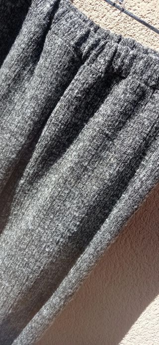 Pantalón de punto gris