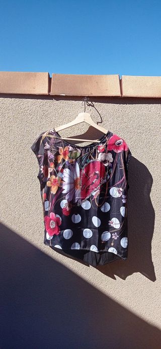 Camiseta sin mangas Desigual