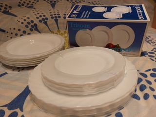 Juego 18 platos blancos Arcopal, NUEVOS!