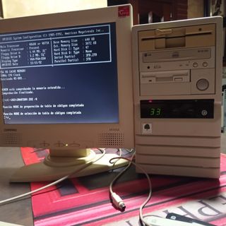 Ordenador retro 486 a 33 mhz