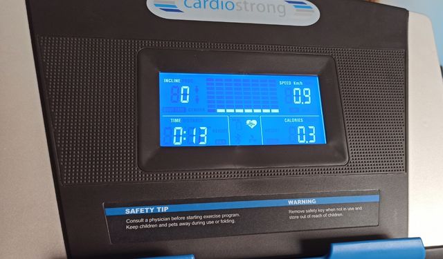 Cinta de correr CardioStrong