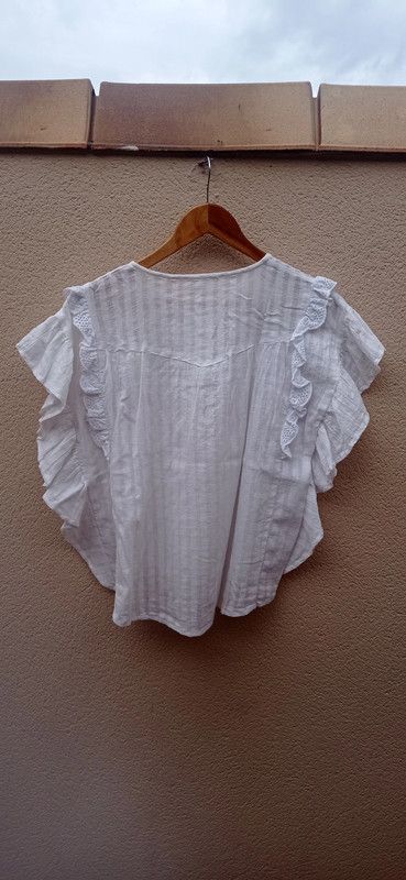 Camisa manga corta romántica Zara