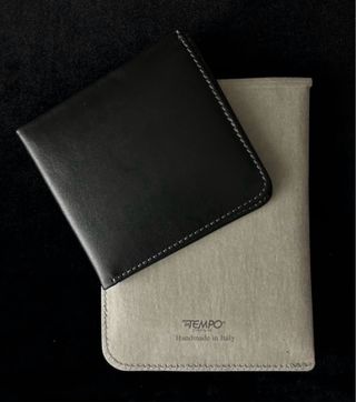 Cartera de piel TEMPO.