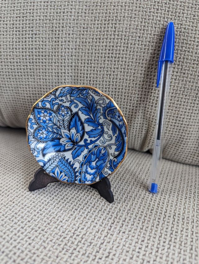 Plato porcelana Manises, pequeño.