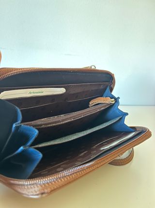 BOLSO PEQUEÑO CON BANDOLERA