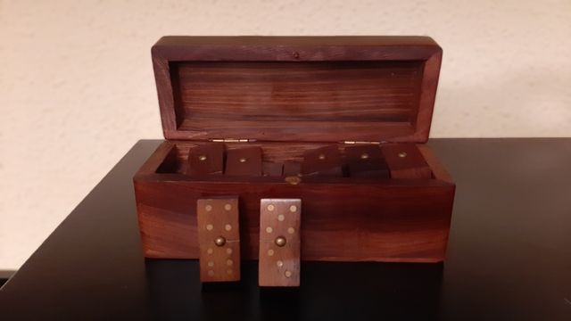 Domino artesano madera