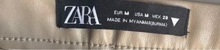 Pantalon Zara efecto piel talla M 