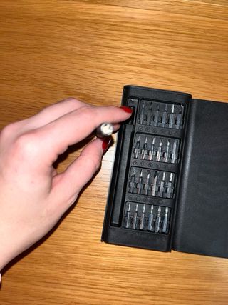 Vendo jogo de bits novo 24 peças incluídas