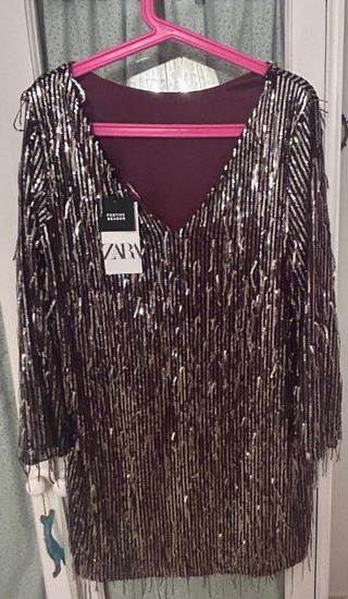 Vestido de fiesta de lentejuelas de zara