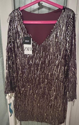 Vestido de fiesta de lentejuelas de zara