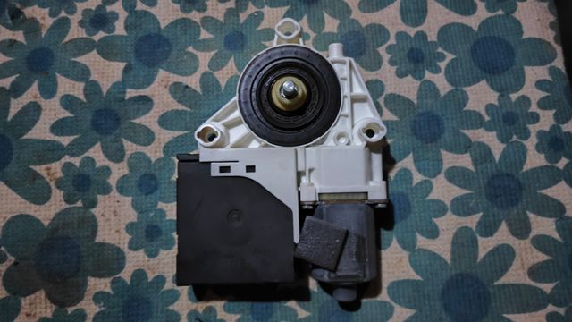 Motore alzacristalli DESTRO AUDI A3 8P 8P0 959 802