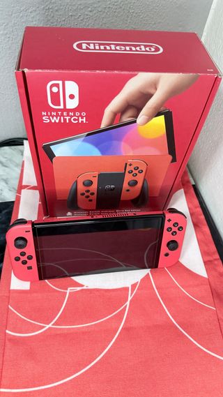 NINTENDO Swich OLED Edicion Exclusica de MarioRed
