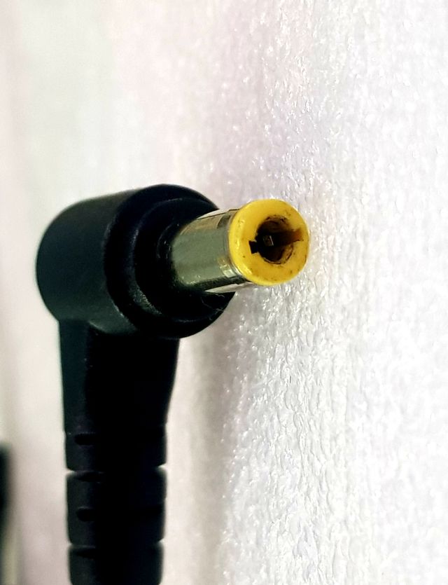 Caricatore originale HP COMPAQ PPP012L 18.5V 4.9A 90W