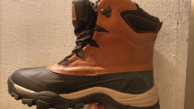 Winter boots