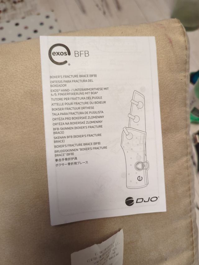 Férula Exos bfb talla M fractura boxeador 