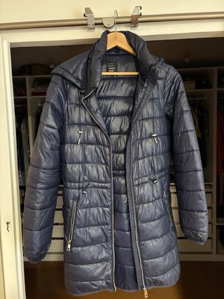 Abrigo azul zara talla s con bolsa para guardarlo