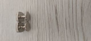 Gemelli e spillone bianchi