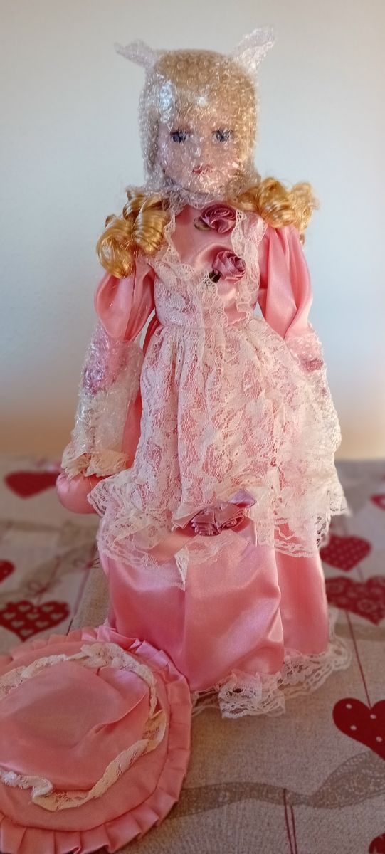 Muñeca de porcelana.