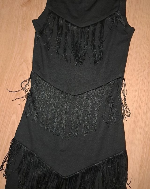 Vestido flecos
